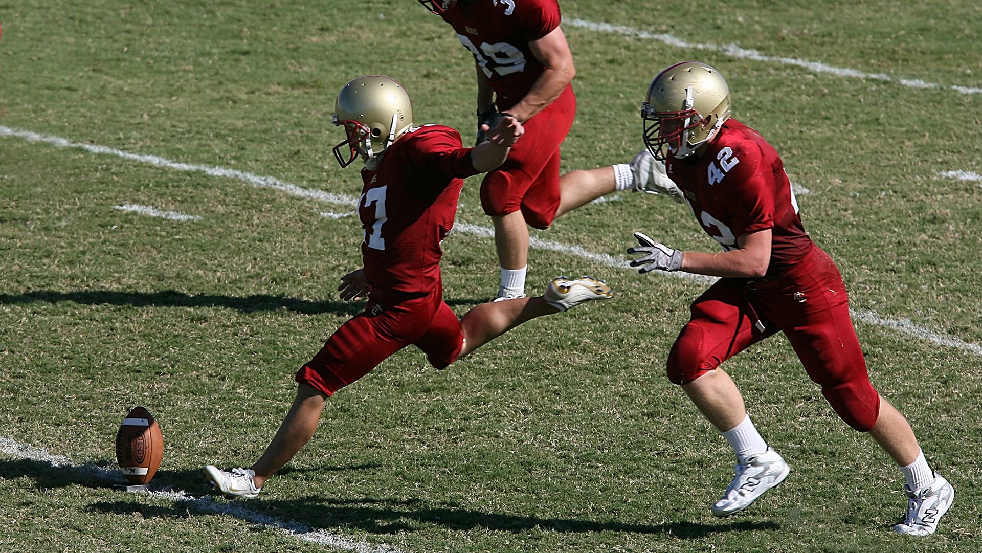 赛事奖项设立与激励措施提升运动水平，赛事奖项设置